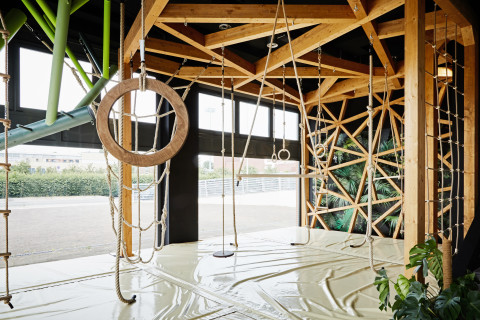 center visual