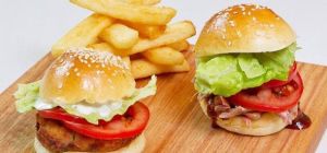 $20 Slider Sunday at The Byrneleigh