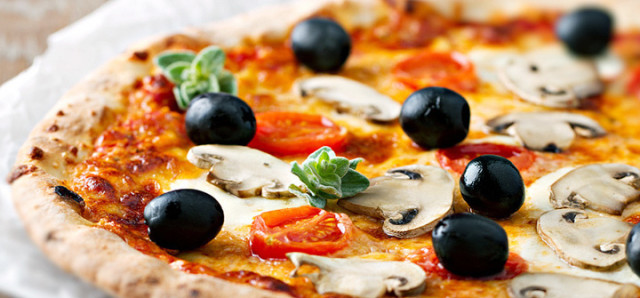 $35 2 Cocktails & Pizza at The Breakwater
