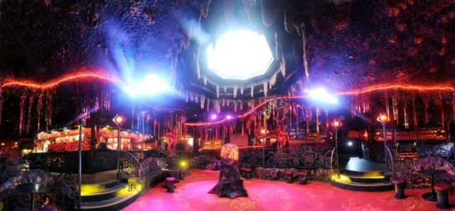 $10 Demon Dinners at Devilles Pad