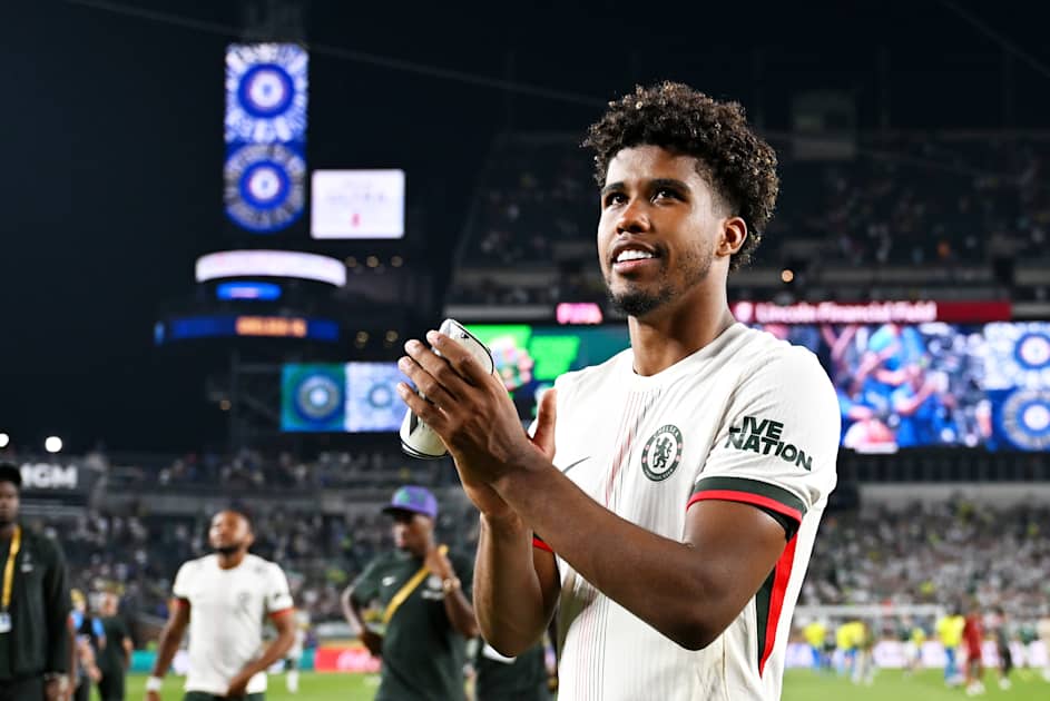 Andrey Santos on Thiago Silva reunion and Fluminense importance
