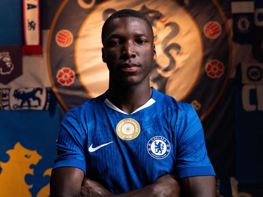 Chelsea FC CAICEDO 25 長袖シャツ Chelsea Nike Home Stadium Long Sleeve Shirt 2025-26 with Caicedo