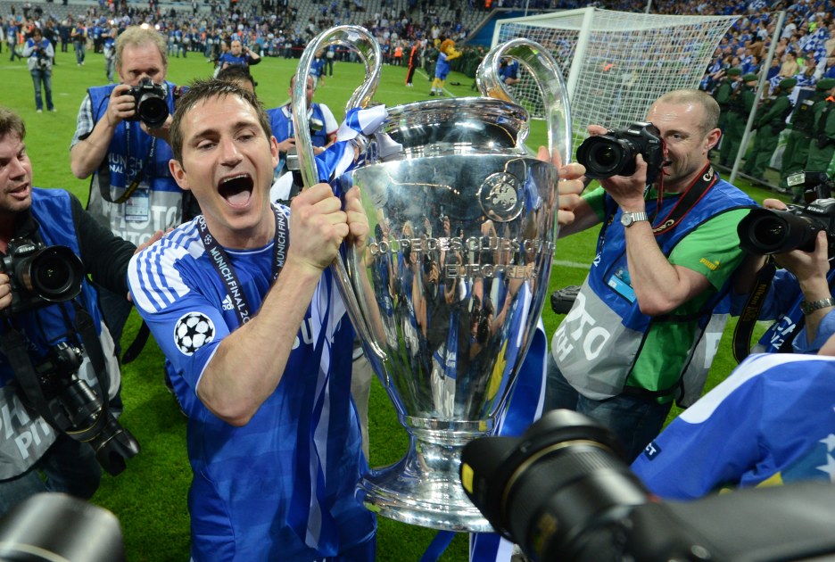 セール中！Chelsea FC ウィンドブレーカーUEFAチャンピオンズリーグ CYL_2011_2012