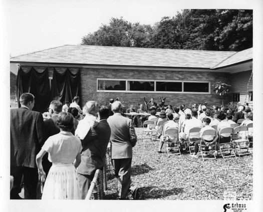 1959 - Crowd at Bongo Unveiling (2)