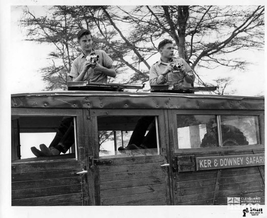 1960 - Safari Winners Take Photographs