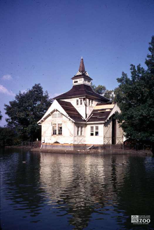 1970 - Wade Park Building