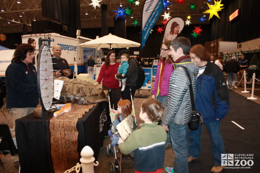 Cathy and Jim teaching at the Tortoise shell table- 2014 RV Show