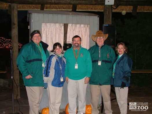 2003 - Volunteers at Boo at the Zoo