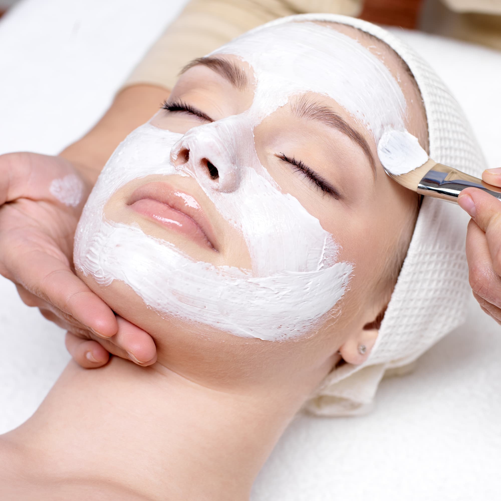Vargas Classic Facial