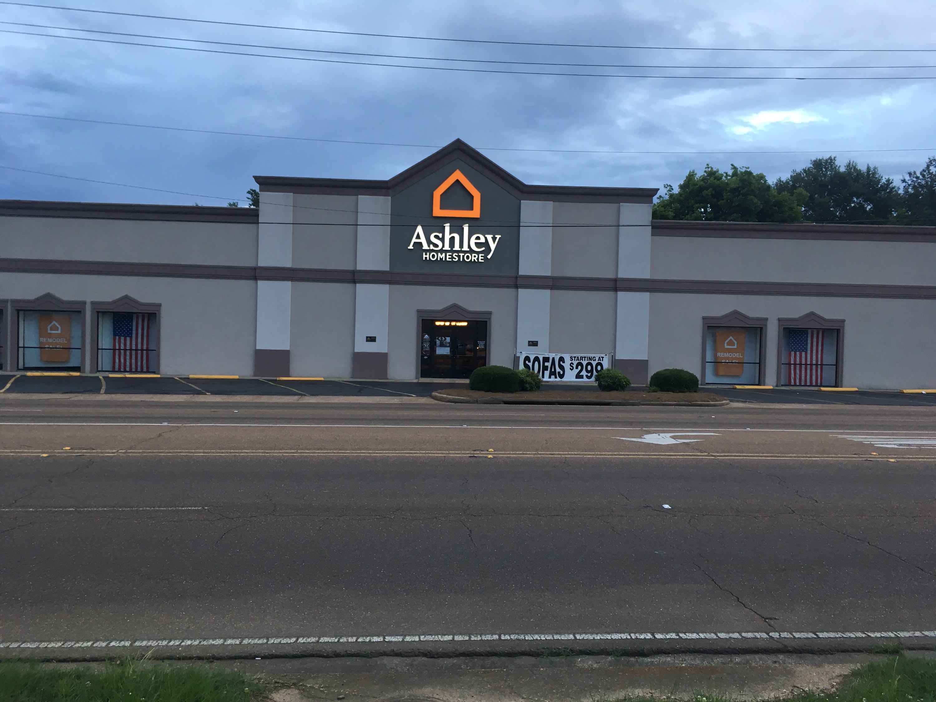 Furniture And Mattress Store In Grenada Ms Ashley Homestore