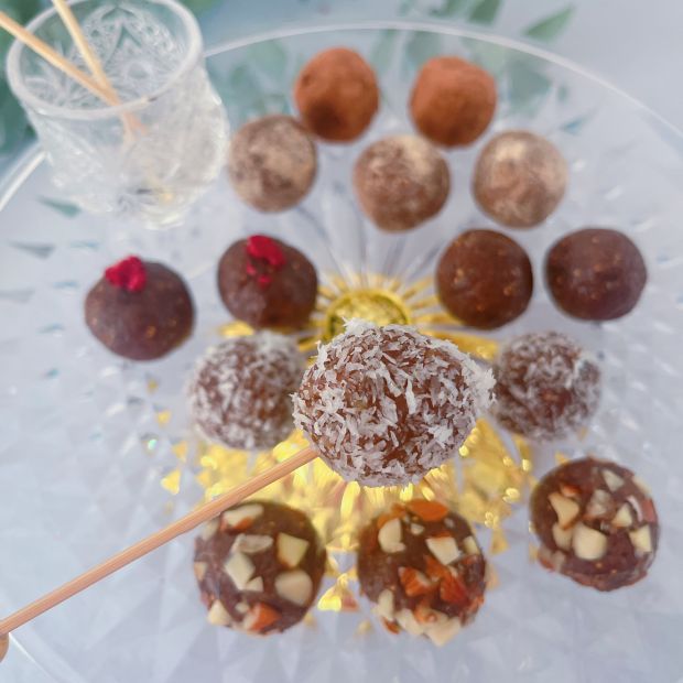 砂糖ゼロ焼かないお菓子「RAWトリュフ」