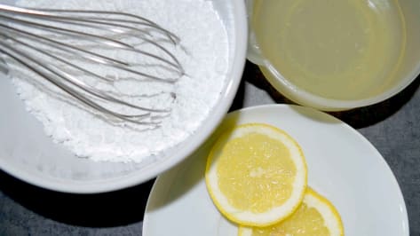 Zucchini-Zitronen Kuchen