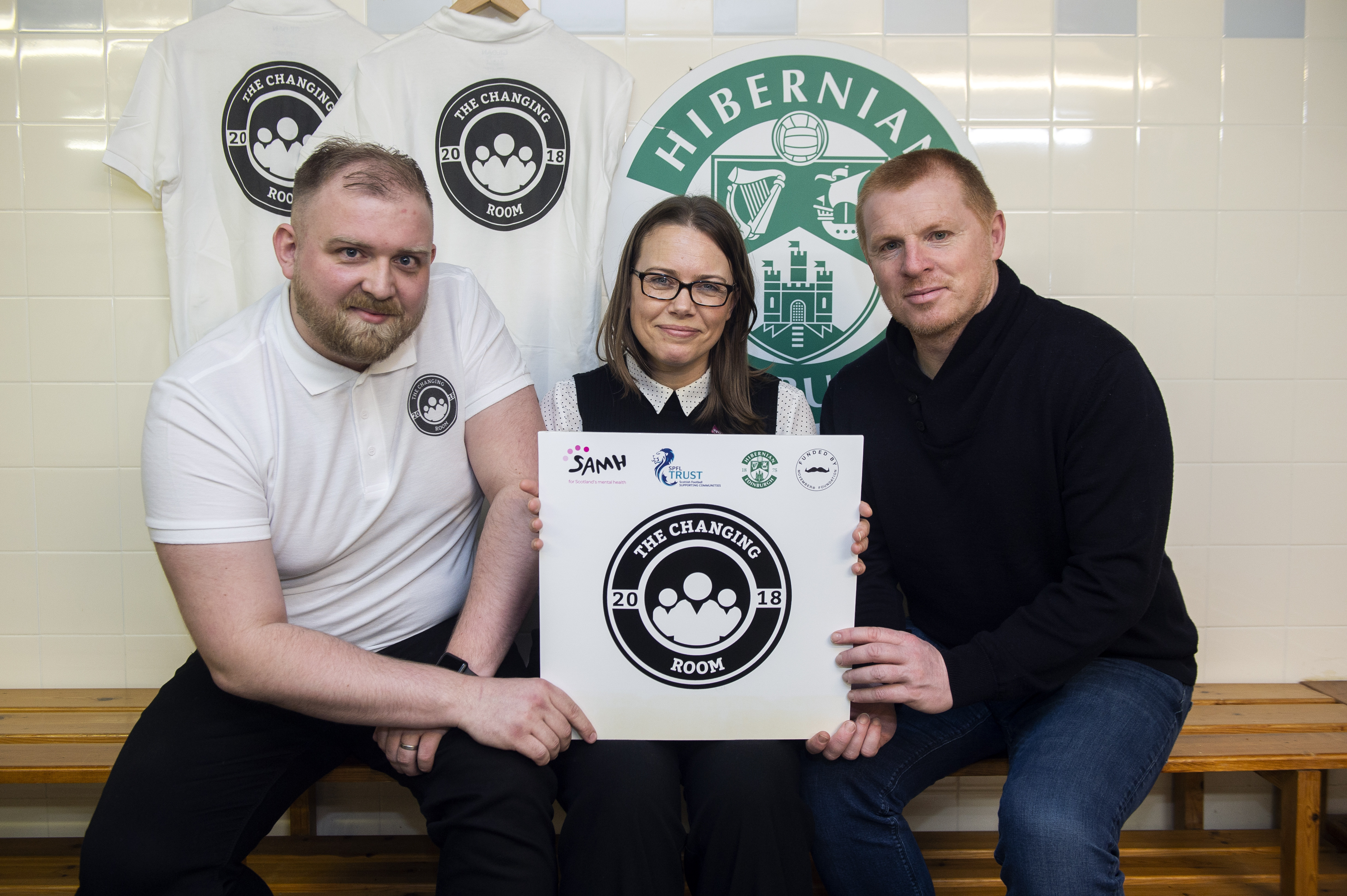 Andy Grierson, Changing Room volunteer, with SAMH director of External Affair Jo Anderson and Hibs manager Neil Lennon