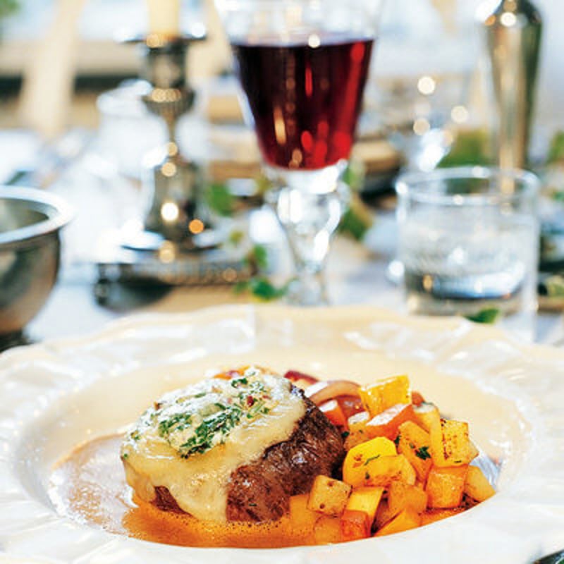 Tournedos med portvinssås och rotfruktsragu
