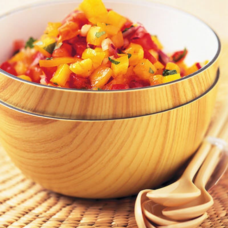 Mangosalsa med tomat och paprika