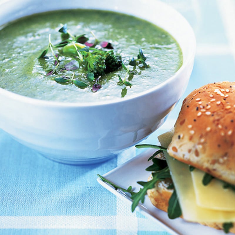 Broccoli- och potatissoppa