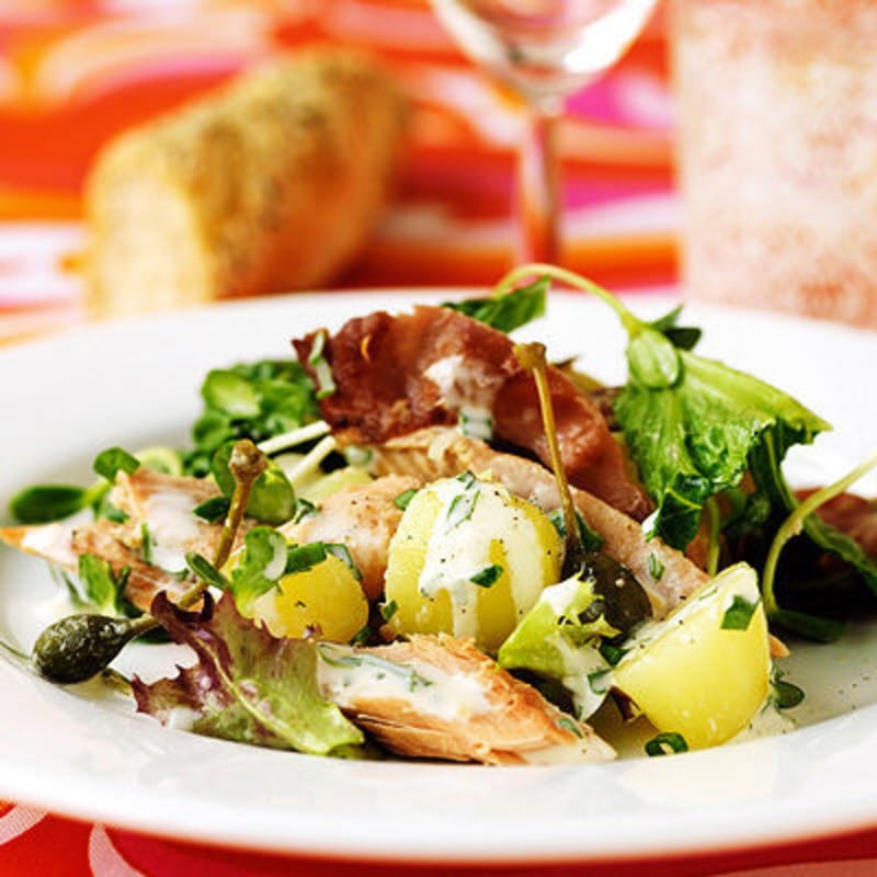 Laxsallad med prosciutto