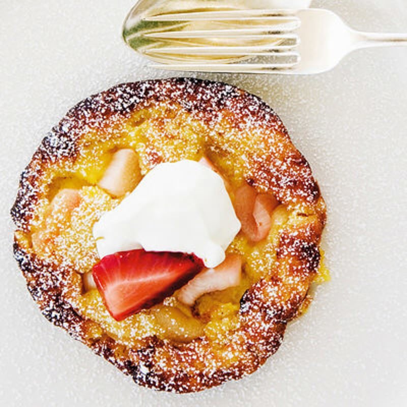 Krämig rabarberpannkaka