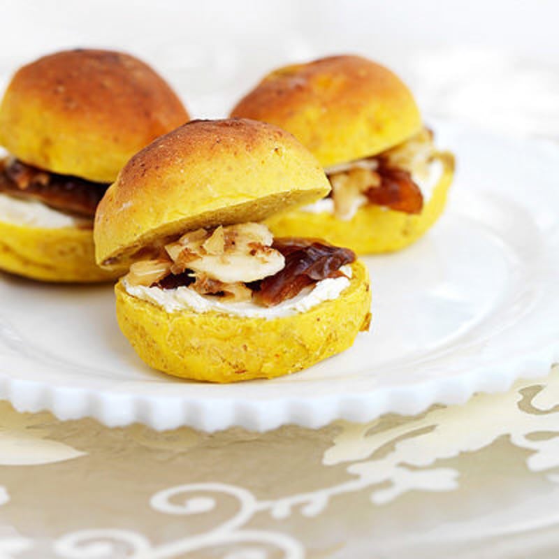 Go´morgonbullar med saffran