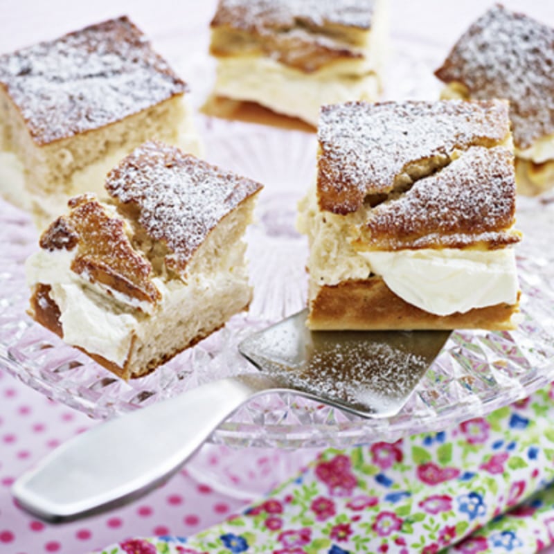 Semlor i långpanna