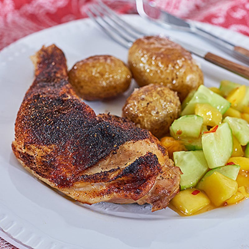 Kyckling med gurk- och mangosalsa