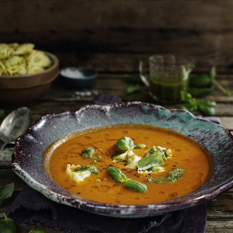 Rostad tomatsoppa med tortellini