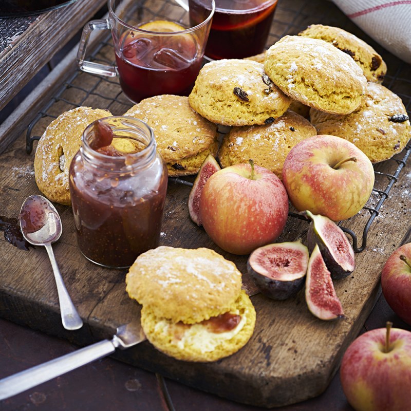 Saffransscones och fikonmarmelad