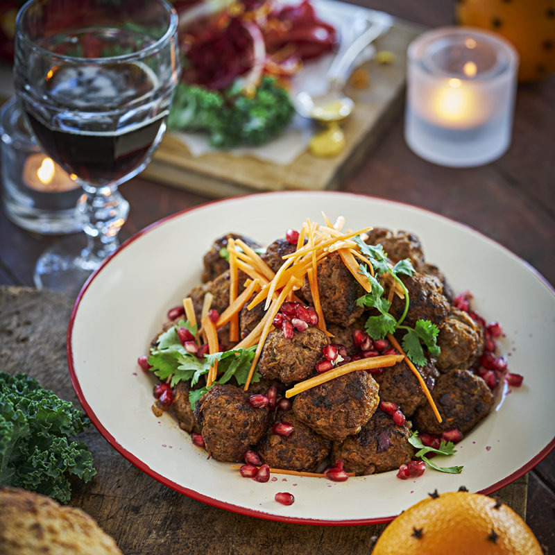 Köttbullar med rivna morötter och ingefära