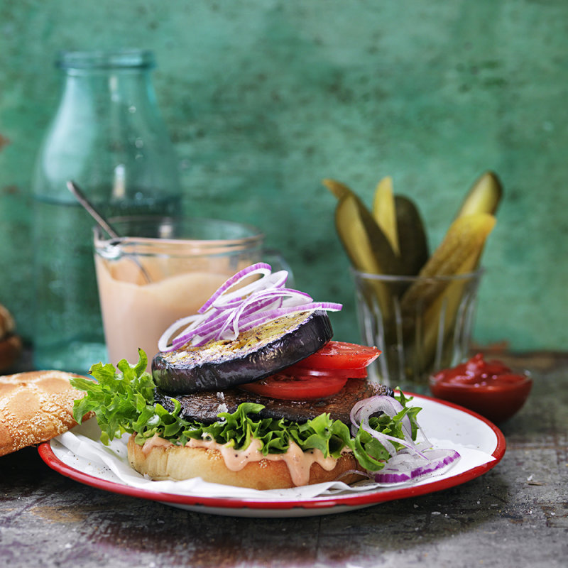 Portabello- och aubergineburgare