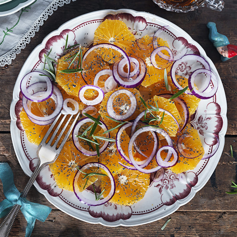 Apelsinsallad med vallmo- och honungsdressing