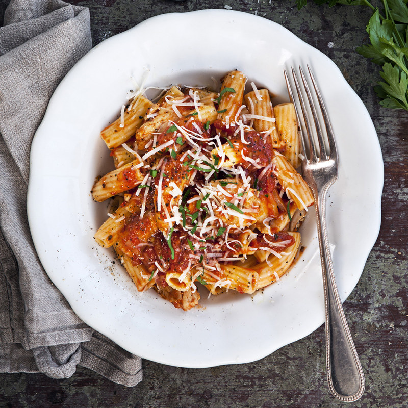 Kycklingpasta med salvia