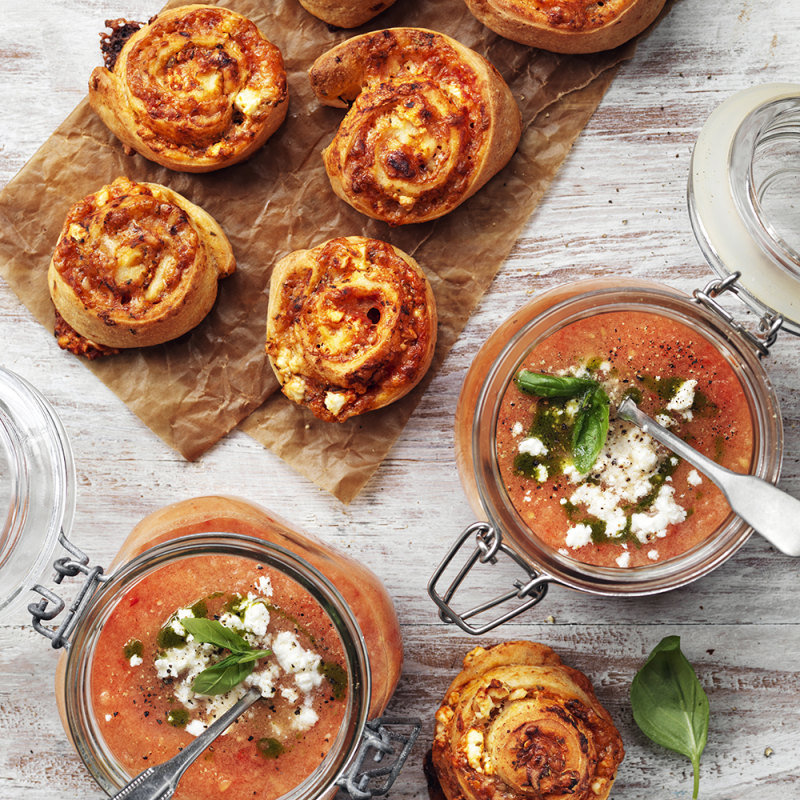 Gazpacho med pizzabullar
