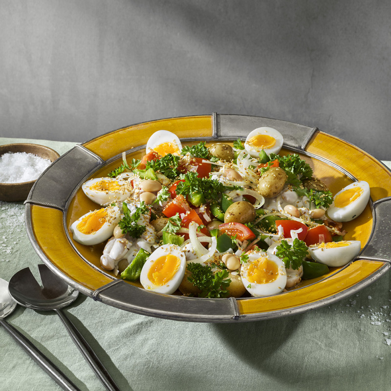 Krämig bön- och potatissallad med ägg