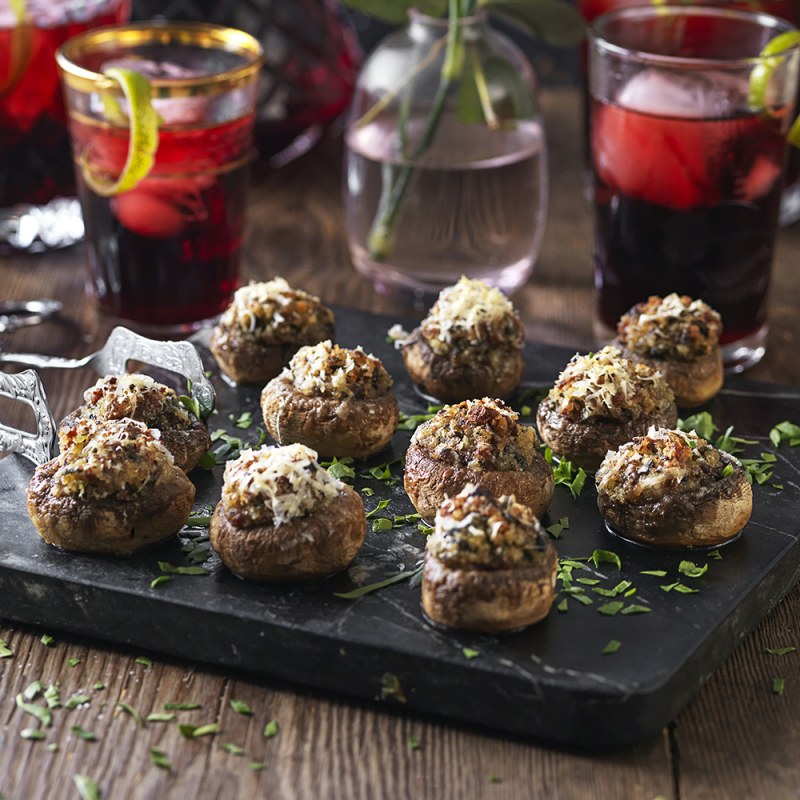 Gratinerade champinjoner med parmesan och salsiccia