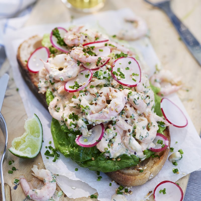 Heta räkor på toast