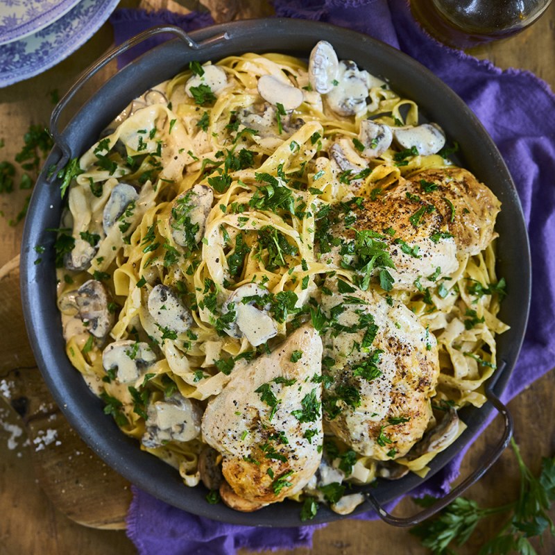 Pasta med kyckling och svamp