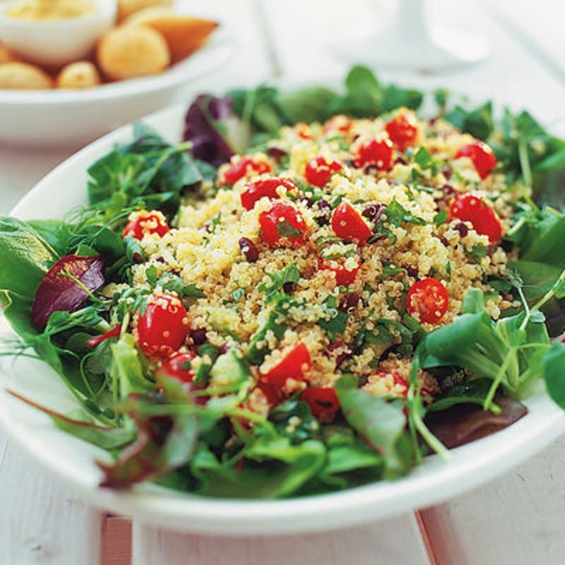 Quinoatabbouleh med svarta bönor