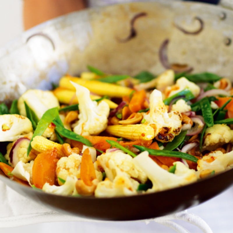 Grönsakswok med cashewnötter