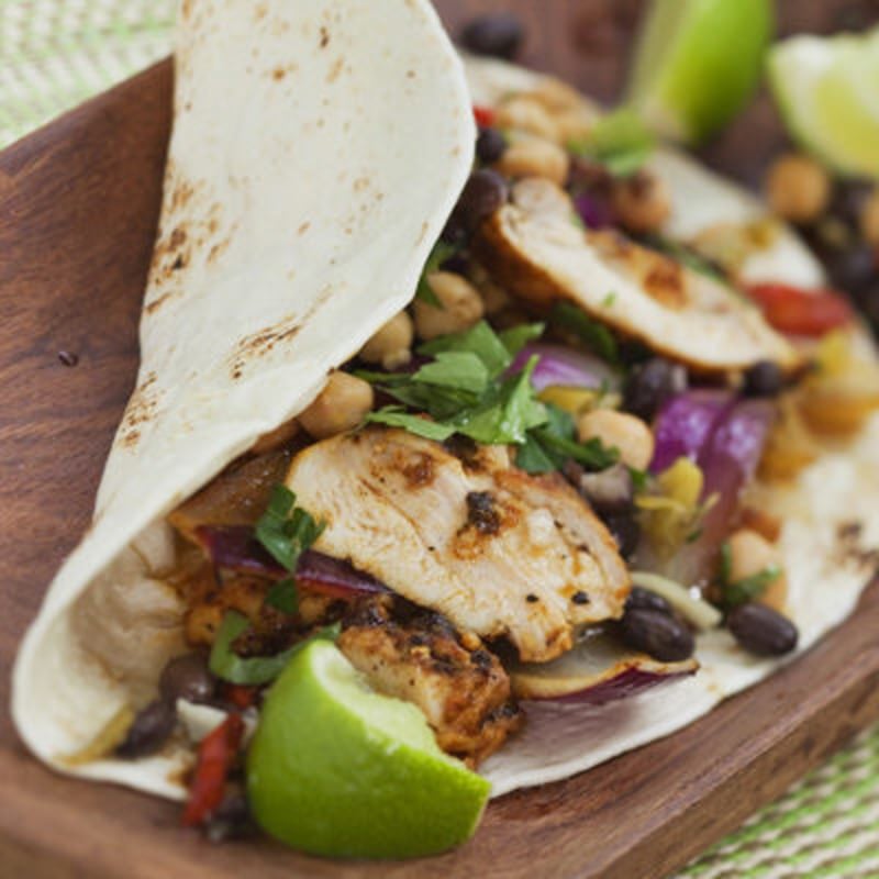 Tortilla med fajitakryddad kyckling