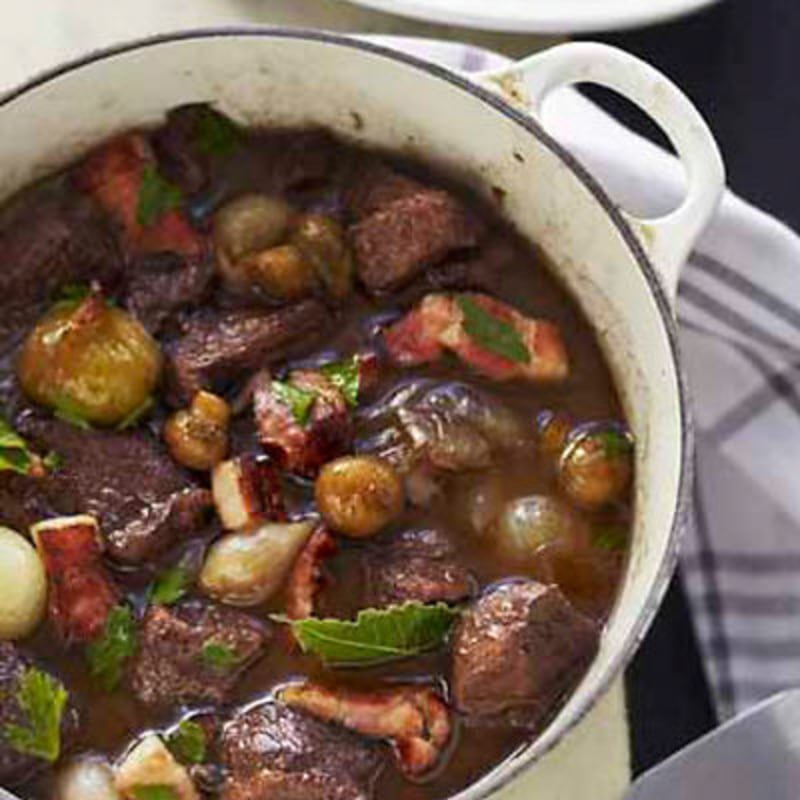 Boeuf bourguignon på högrev