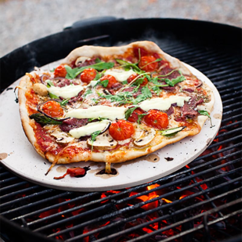 Grillad pizza med oxfilé och bearnaisesås