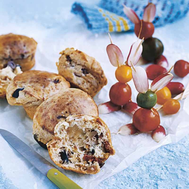 Oliv- och ostmuffins