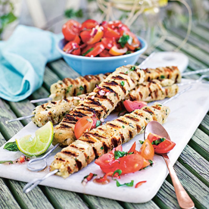 Vegetariska grillspett med tomatsalsa