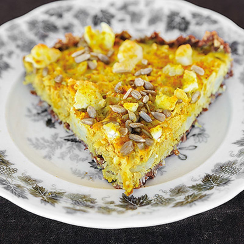 Blomkålspaj med curry & kokos