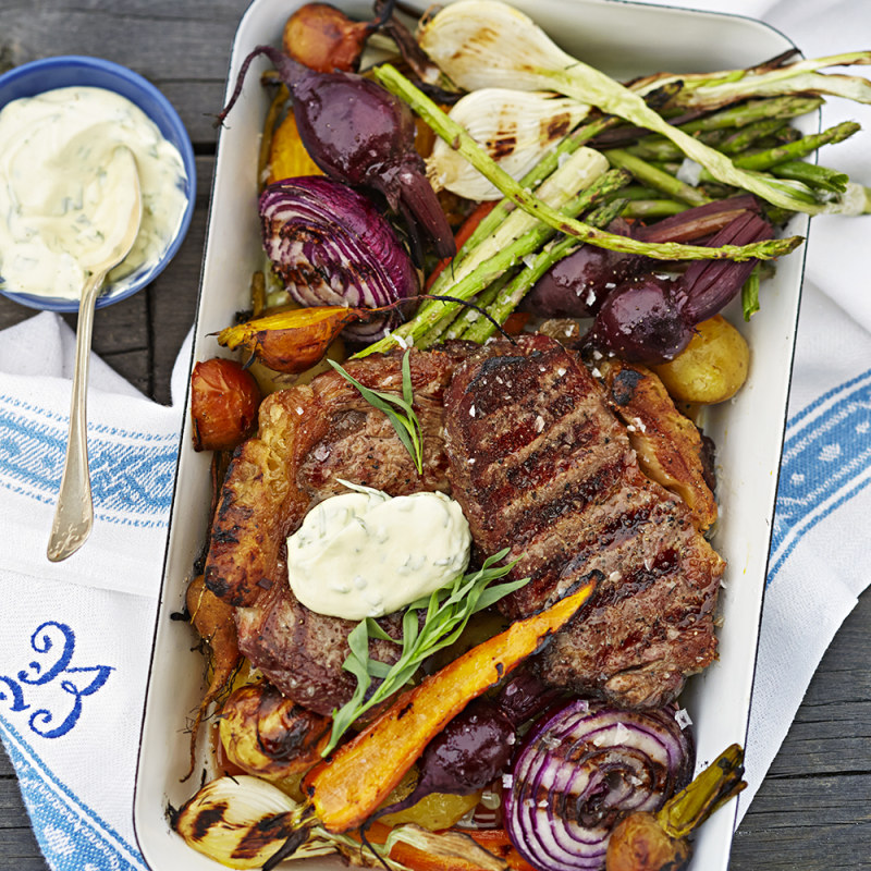 Grillad biff med grönsaker