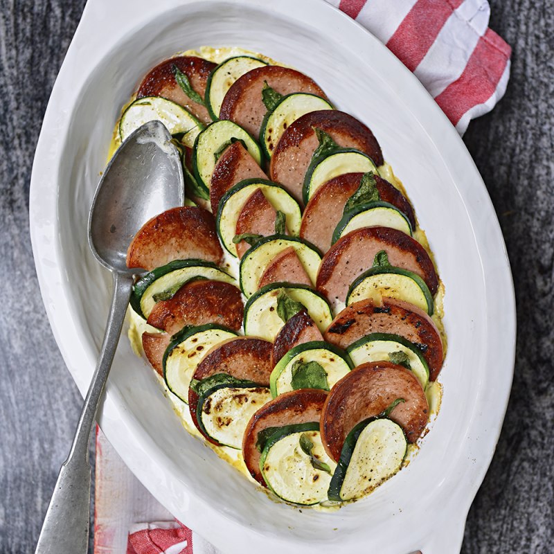 Zucchini och salvia med falukorv
