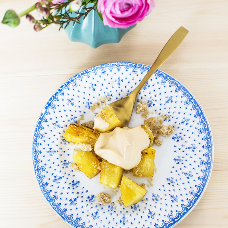 Stekt ananas med kolagrädde