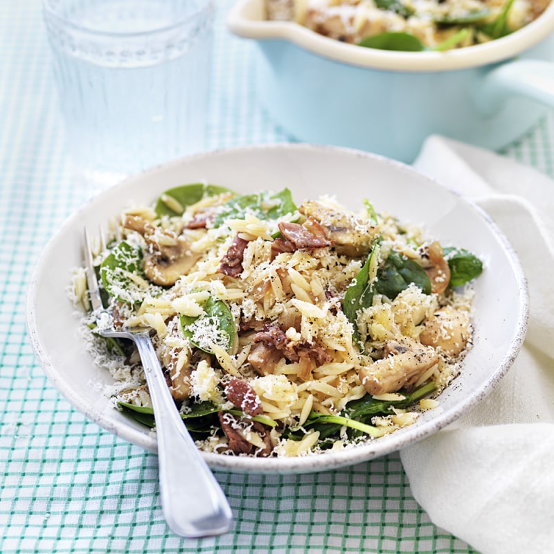 Risoni med svamp och parmesan