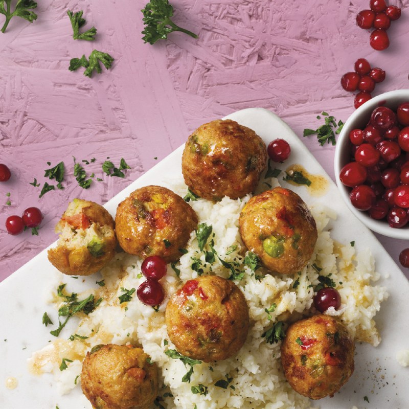 Grönsaksbullar med blomkålscouscous