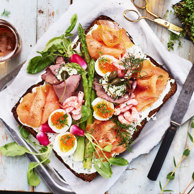Smörgåstårta med smörrebrödskänsla